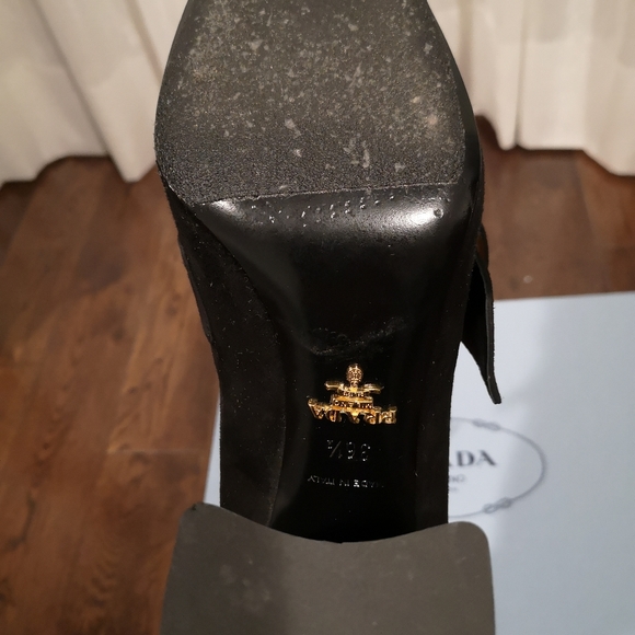 Prada Fringed Loafer Heel in Suede - Picture 4 of 5